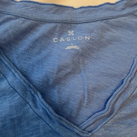 Caslon V-neck pocket short sleeve shirt, large, cornflower blue - Picture 2 of 3